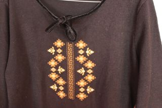Jersey Vero Moda bordado negro
