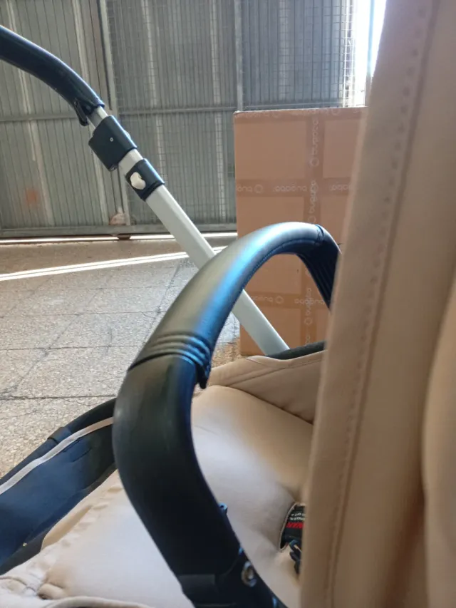 Carrito Bugaboo camaleón en color Beige