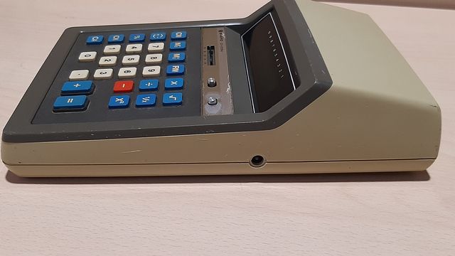 Calculadora Sanyo CY-0154 Vintage Colección