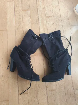 Botas Zara Tacon Cordones Negro