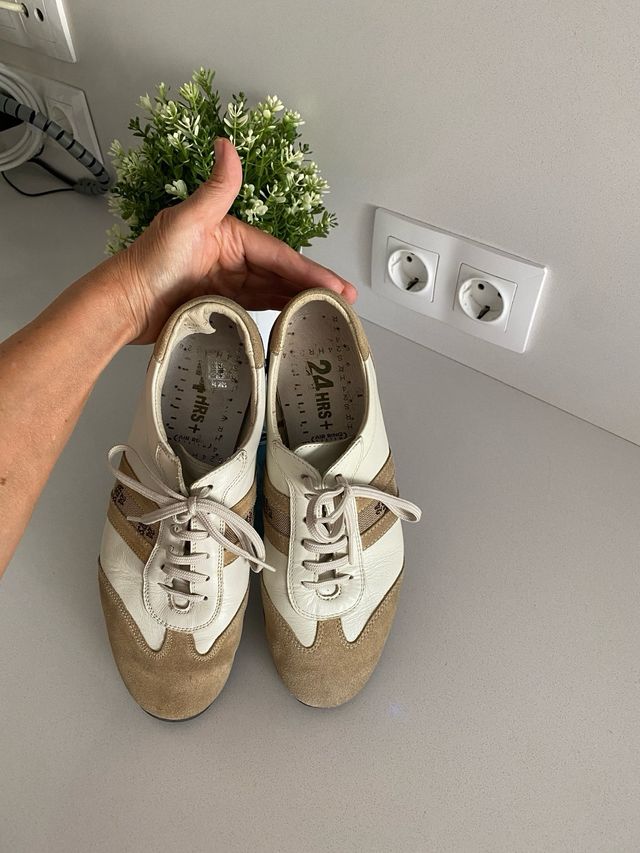 Zapatos mocasines mujer, marca "24
HRS"