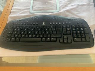 Pc monitor y teclado