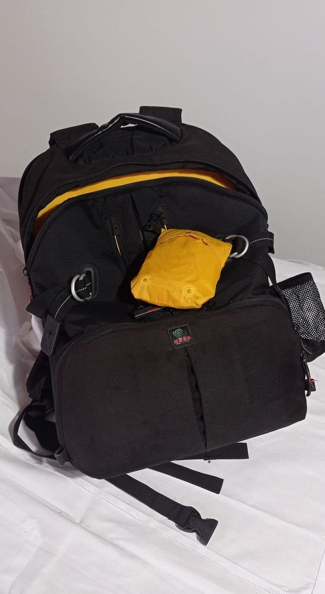 Cámara Canon Rebel XSI-450D + kit