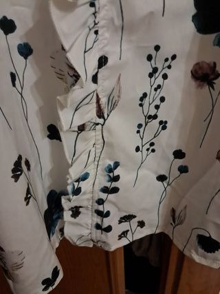 Blusa estilo jersey floral