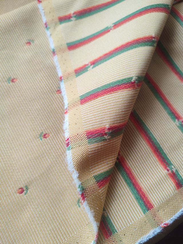 Tela de TAPICERÍA clásica 1x2(flores y cenefa