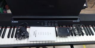 Piano Eléctrico Alesis Recital Grand 88 Teclas