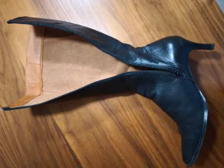 Botas piel caña alta T. 37-38 