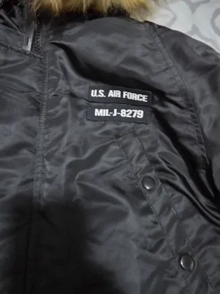 Chaqueta Alpha Industries Negra con Capucha