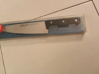 Cuchillo Arcos Mango Negro