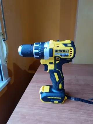 Taladro Percutor Dewalt Brushless 20V MAX
