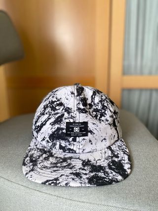 Gorra ORIGINAL, marca DC. Nueva 