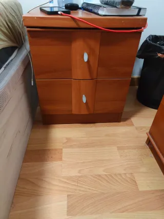 Conjunto de muebles de dormitorio madera
