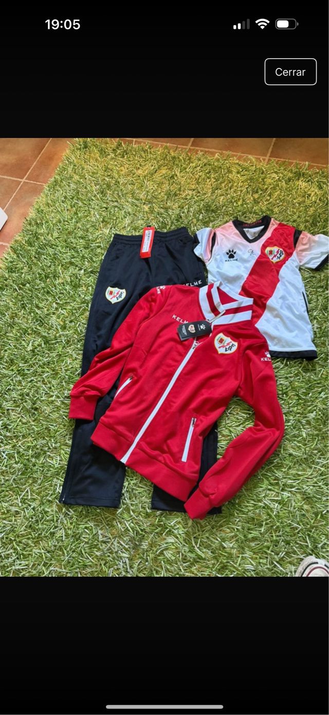 Conjunto Chándal Rayo Vallecano Kelme. talla 12.