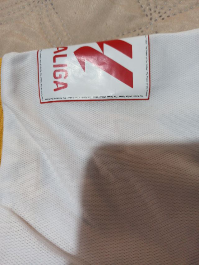 Equipación Real Madrid Vini Jr. Talla 26