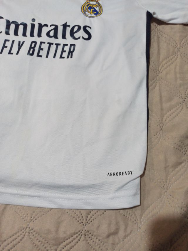 Equipación Real Madrid Vini Jr. Talla 26