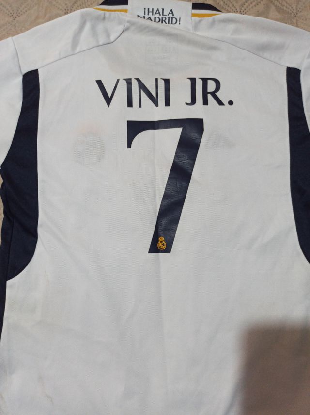 Equipación Real Madrid Vini Jr. Talla 26