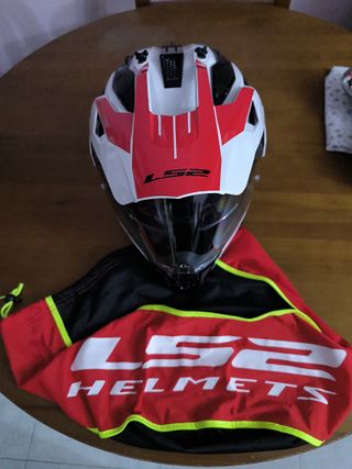 Casco LS2 Pioneer II