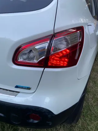 Óticas traseiras Nissan Qashqai Direita/Esquerda 