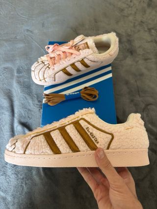 Adidas Superstar Conchas Talla 43 1/3 Nuevas