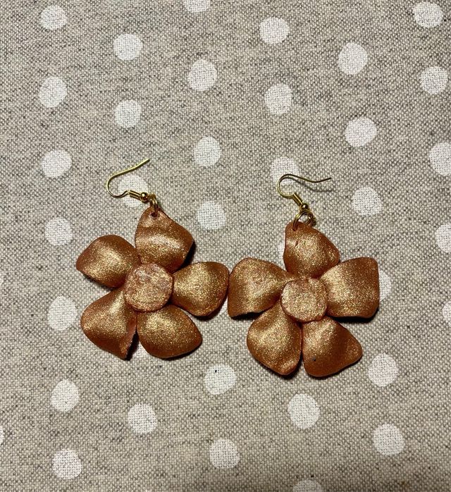 Pendientes flor hechos a mano