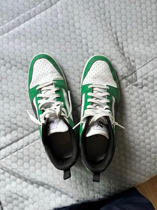 Zapatillas Puma Blancas y Verdes