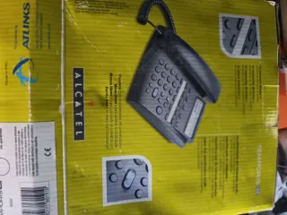 Teléfono fijo negro con identificador de llamadas