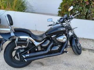 Moto custom Suzuki intrauder m 800