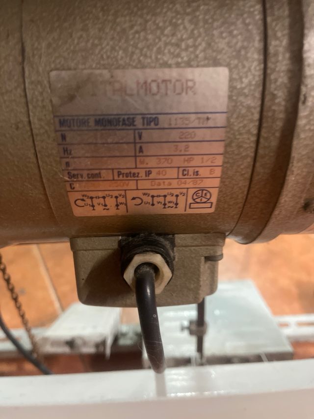 Macchina Overlock Brother