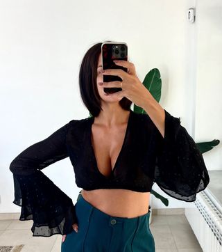 Camisa gasa negra volantes