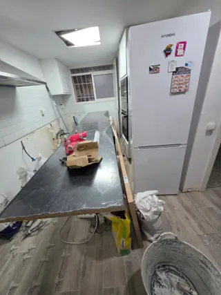 Oficial...Manitas todo tipo de arreglos y reformas