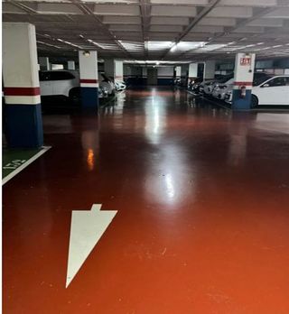 Garaje en venta en Passeig Maragall - Zona Estació en Gavà