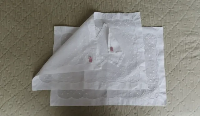 Manteles individuales de La Cuca bordados + REGALO