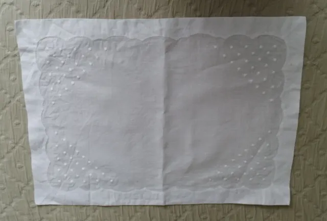 Manteles individuales de La Cuca bordados + REGALO