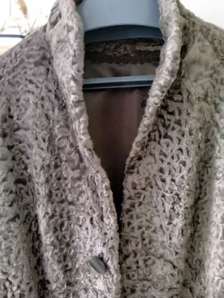 Abrigo de piel de astracán