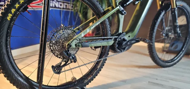 Bici Eléctrica Cube Stereo Hybrid 155
Talla m