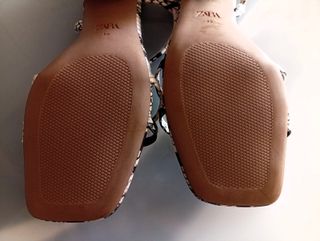 Sandalias Zara Talla 39 Serpiente Tacón Pulsera