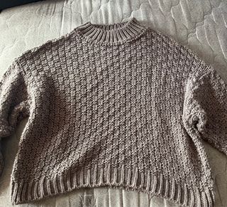 Jersey gris tejido cuello alto