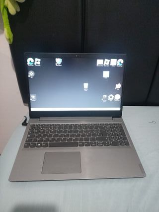 Portátil Lenovo Gris y Negro