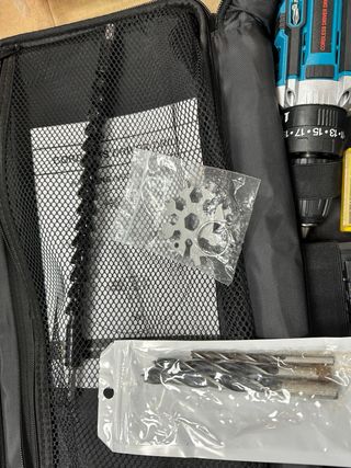 Taladro Inalámbrico y Accesorios#800167