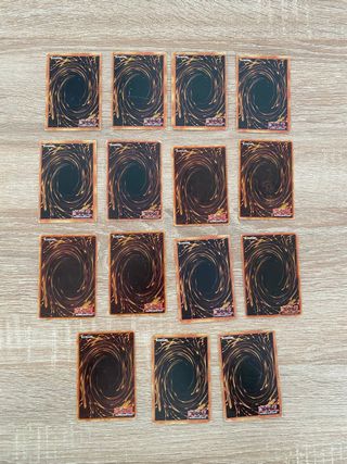 Cartas Yu-Gi-Oh! Konami