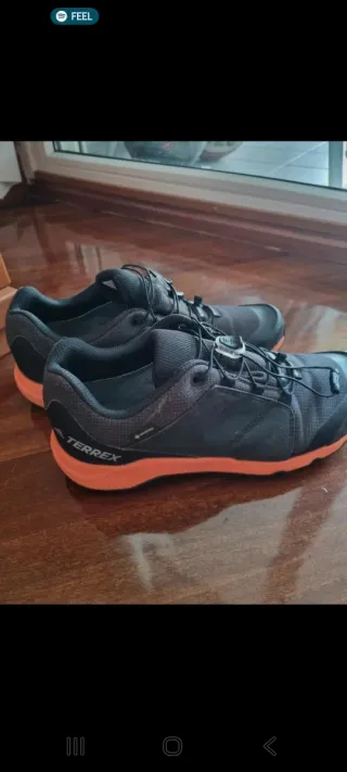 Botas Adidas Terrex niño con Goretex