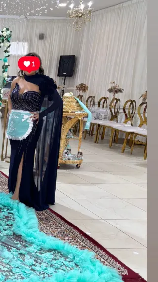 Vestido de fiesta gitana negro y dorado