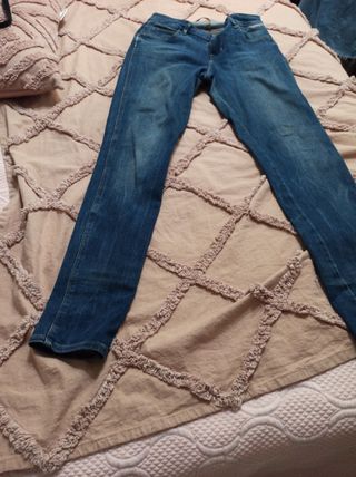 Jeans Guess Talla 27 Mujer