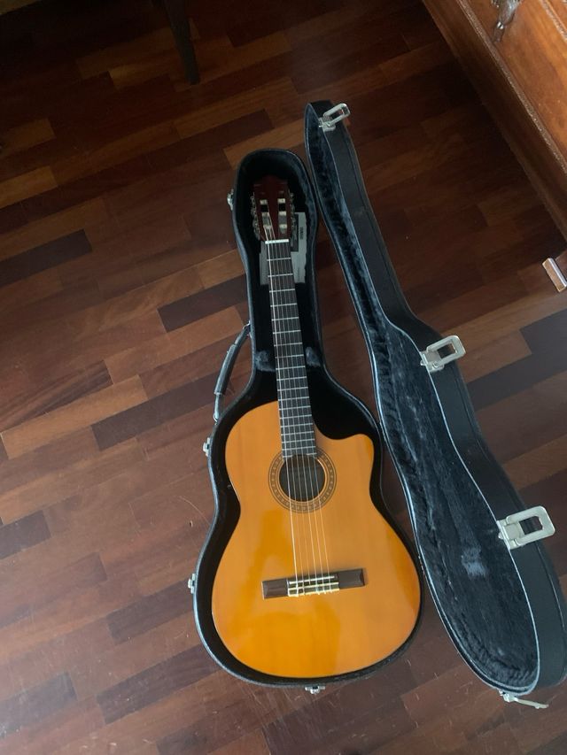 Chitarra Elettrica Acustica Yamaha CG110CE 