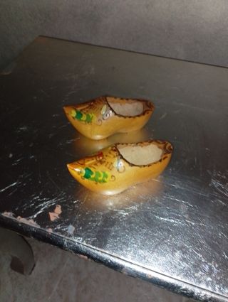 Piccoli zoccoli olandesi in legno