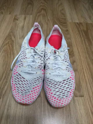 Nike Air Zoom Fearless Flyknit Talla 42.5 (9 USA)