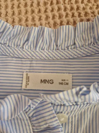 Camisa niña azul rayas con volantes