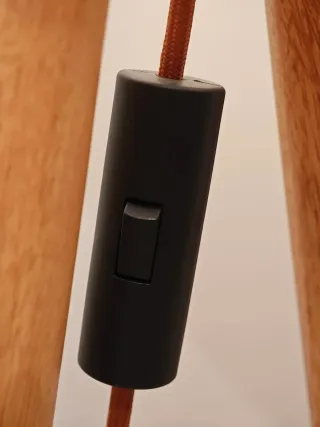 LÁMPARA DE PIE MADERA MANGO 