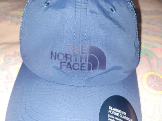 Gorra The North Face original a estrenar. 