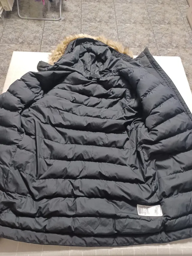 Plumón Adidas Negro con Capucha